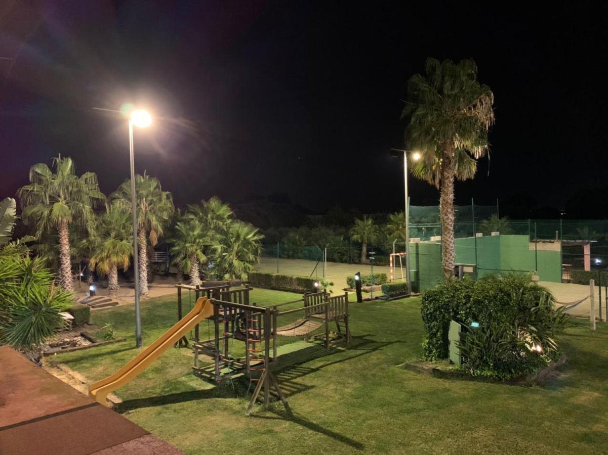 Villa Finca Escalicha Cambrils Bagian luar foto